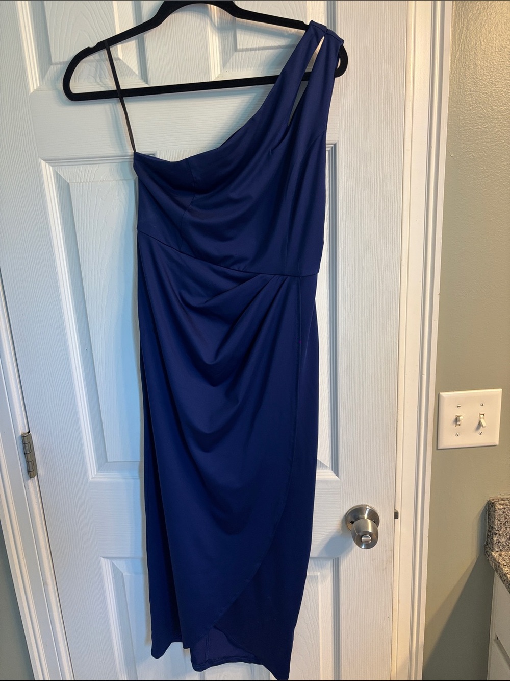 Elegant One-Shoulder Midi Dress in Deep Blue
